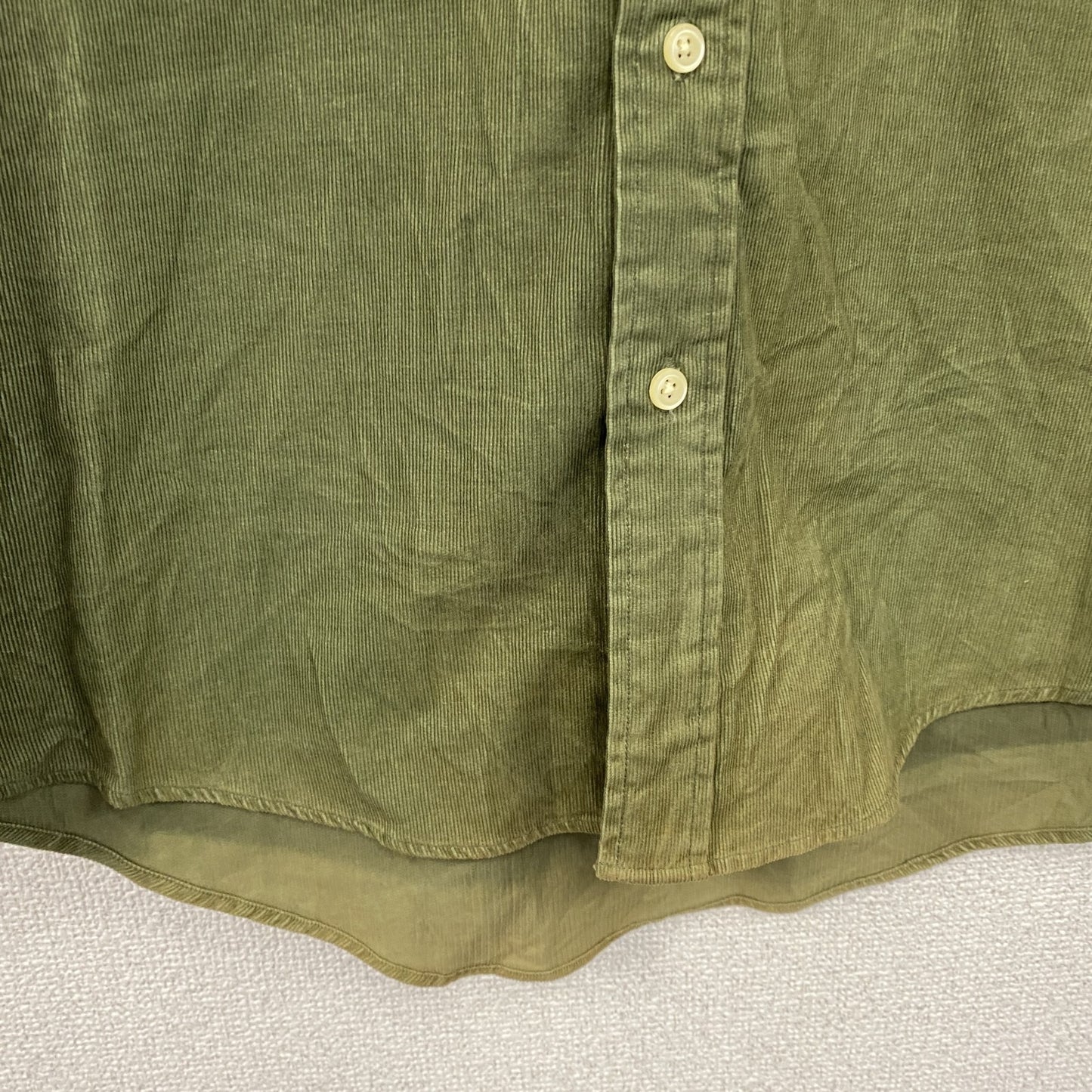 ～00s　OLD UNIQLO　オールドユニクロ　長袖コーデュロイシャツ　ボタンダウンシャツ　カーキ　Mサイズ