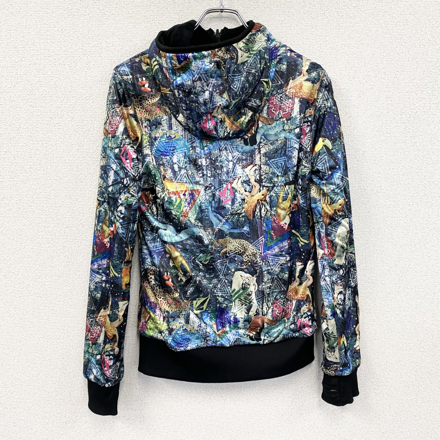 VOLCOM　ボルコム　フルジップフリースパーカー　リバーシブル　黒　ブラック　Mサイズ