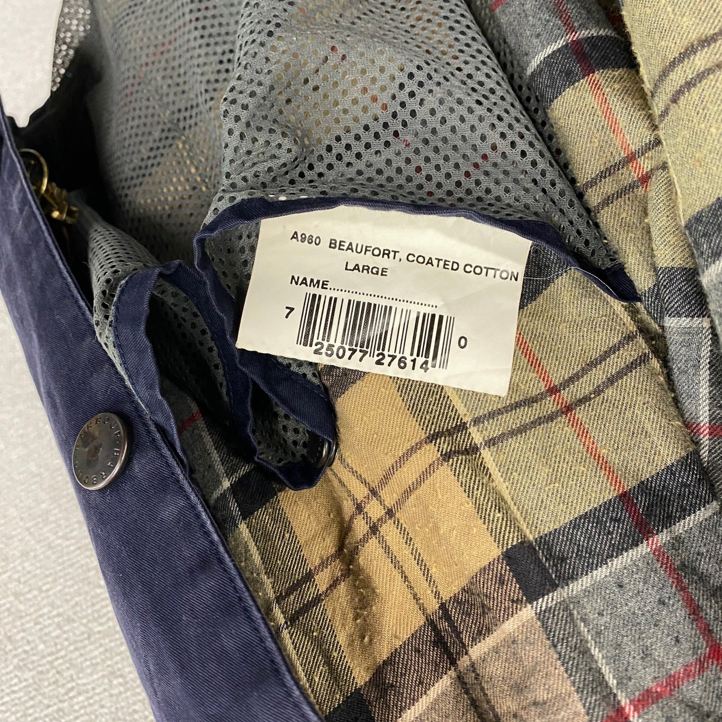 Barbour　バブアー　BEAUFORT　ビューフォート　ノンオイルドジャケット　コーデュロイ襟　チェック柄ライナー　紺　ネイビー　Lサイズ