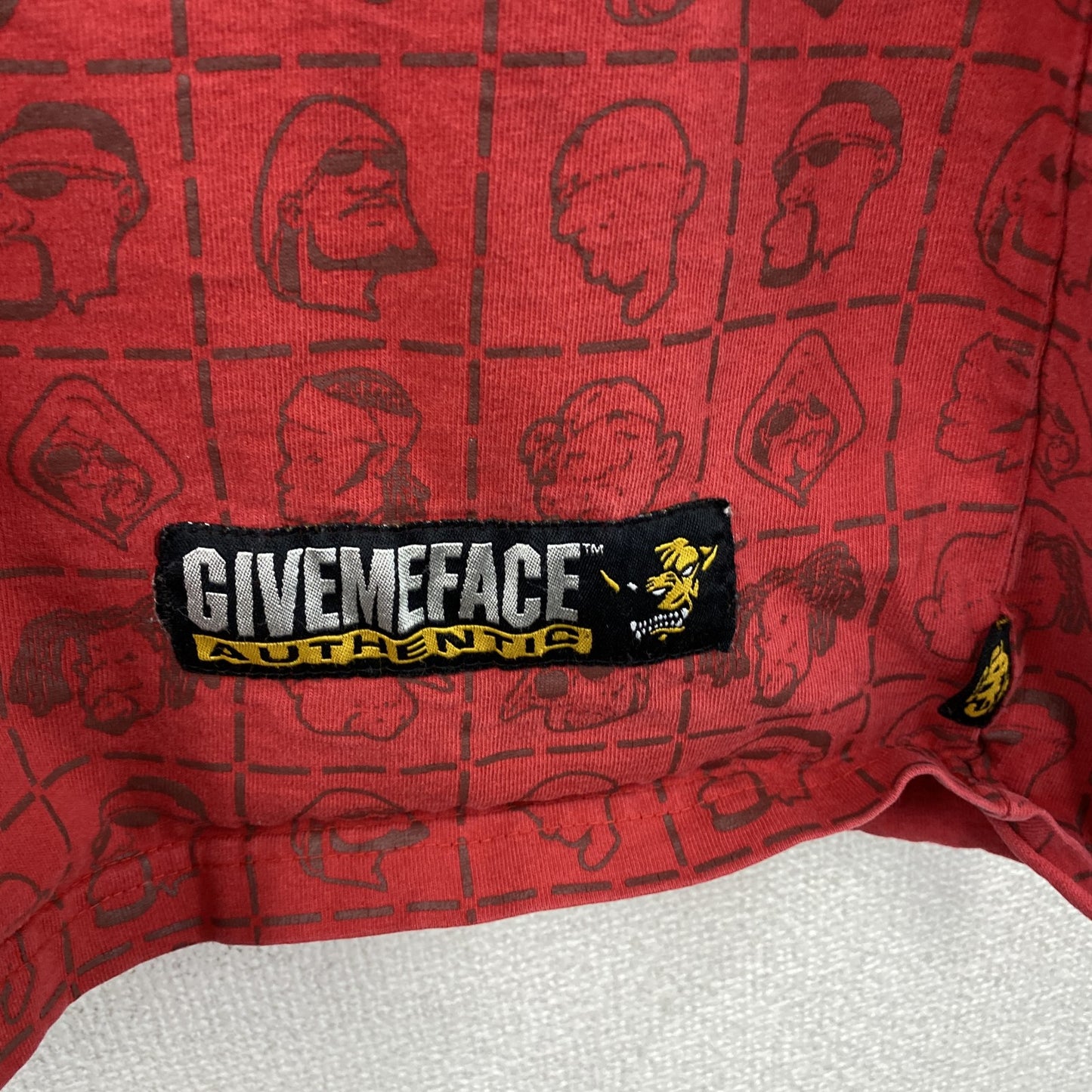 GIVEMEFACE　ギブミーフェイス　半袖プリントTシャツ　ビッグプリント　赤　レッド　黒　ブラック　XLサイズ