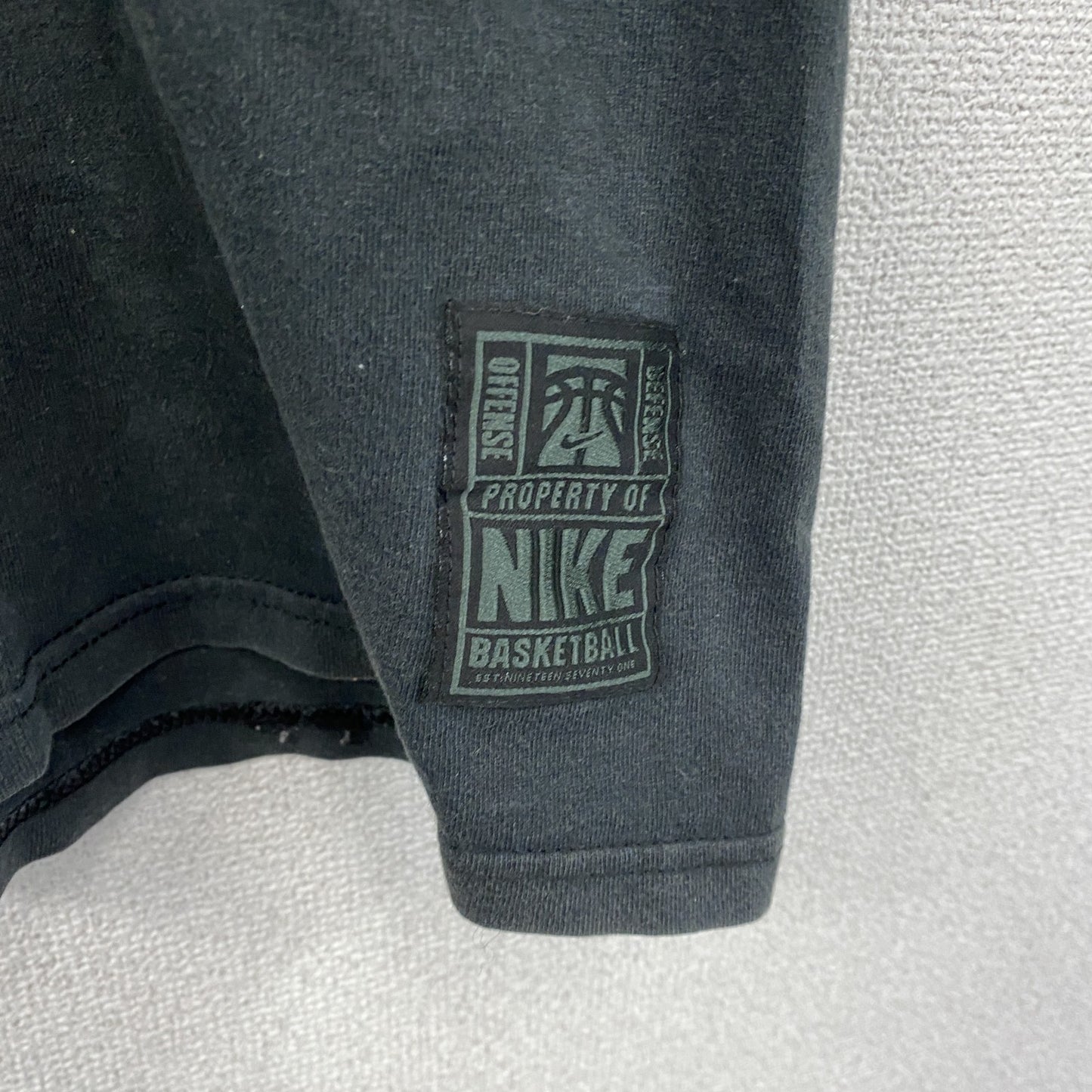 NIKE　ナイキ　タンクトップ/ノースリーブ　スウッシュ　黒　ブラック　Lサイズ