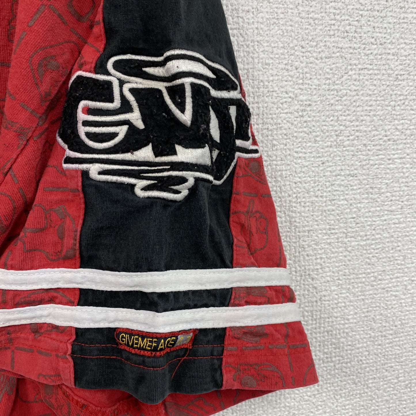 GIVEMEFACE　ギブミーフェイス　半袖プリントTシャツ　ビッグプリント　赤　レッド　黒　ブラック　XLサイズ