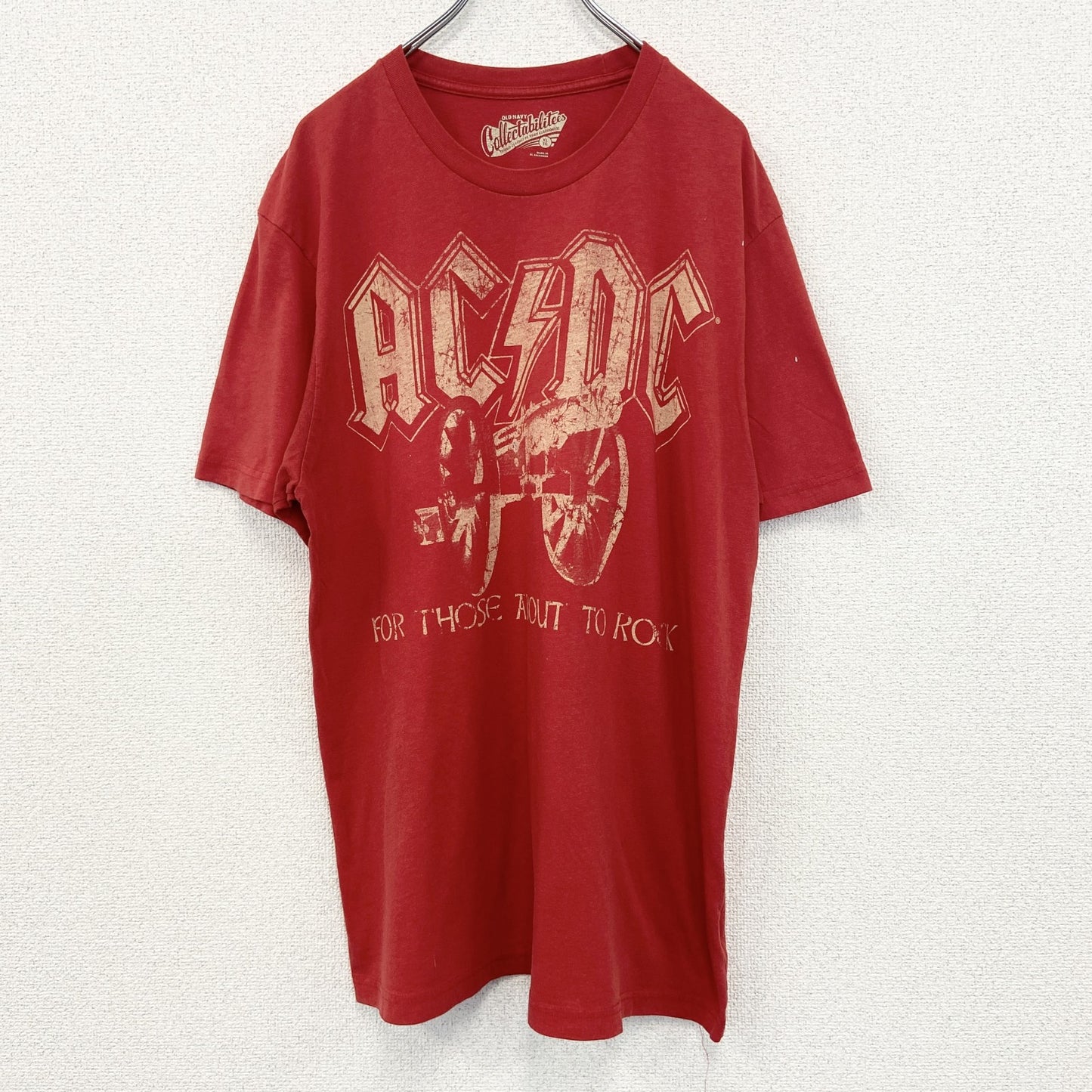 古着 used　OLDNAVY 　半袖バンドプリントTシャツ　AC/DC　カジュアルデザイン　赤　レトロ　クルーネック　XLサイズ