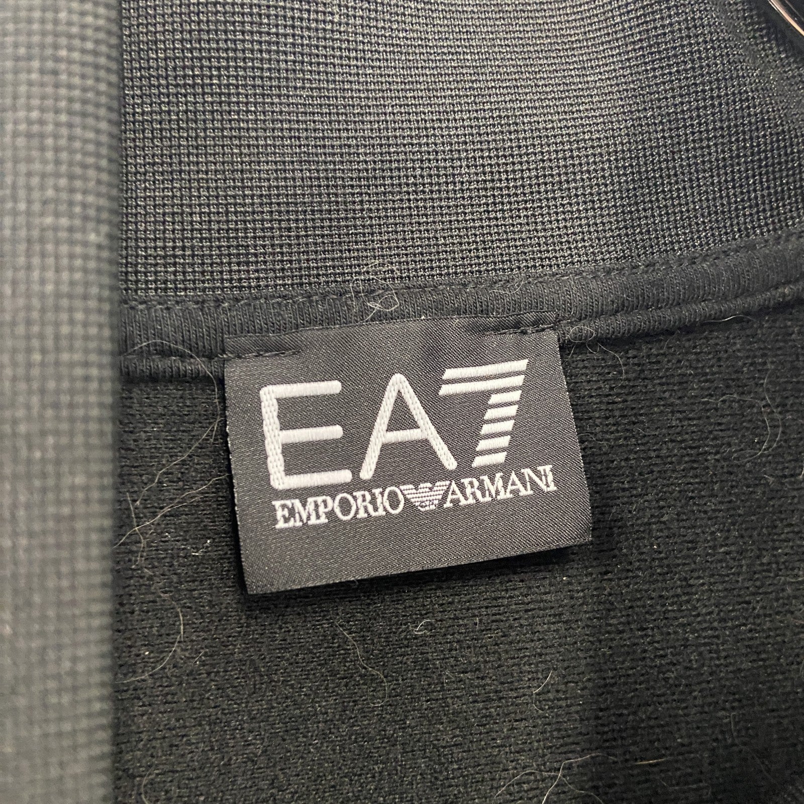 EA7　EMPORIO ARMANI　エンポリオアルマーニ　トラックジャケット/ジャージ　黒　ブラック　XLサイズ