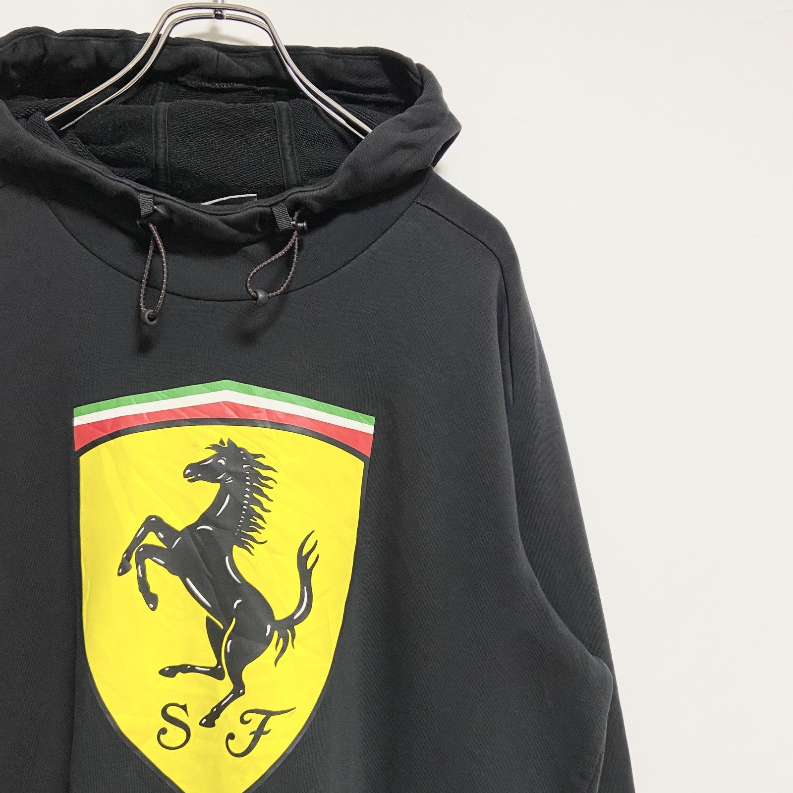 古着 used　PUMA Ferrari　プーマ　フェラーリ　コラボ　長袖ビッグロゴプリントパーカー　フーディー　Mサイズ