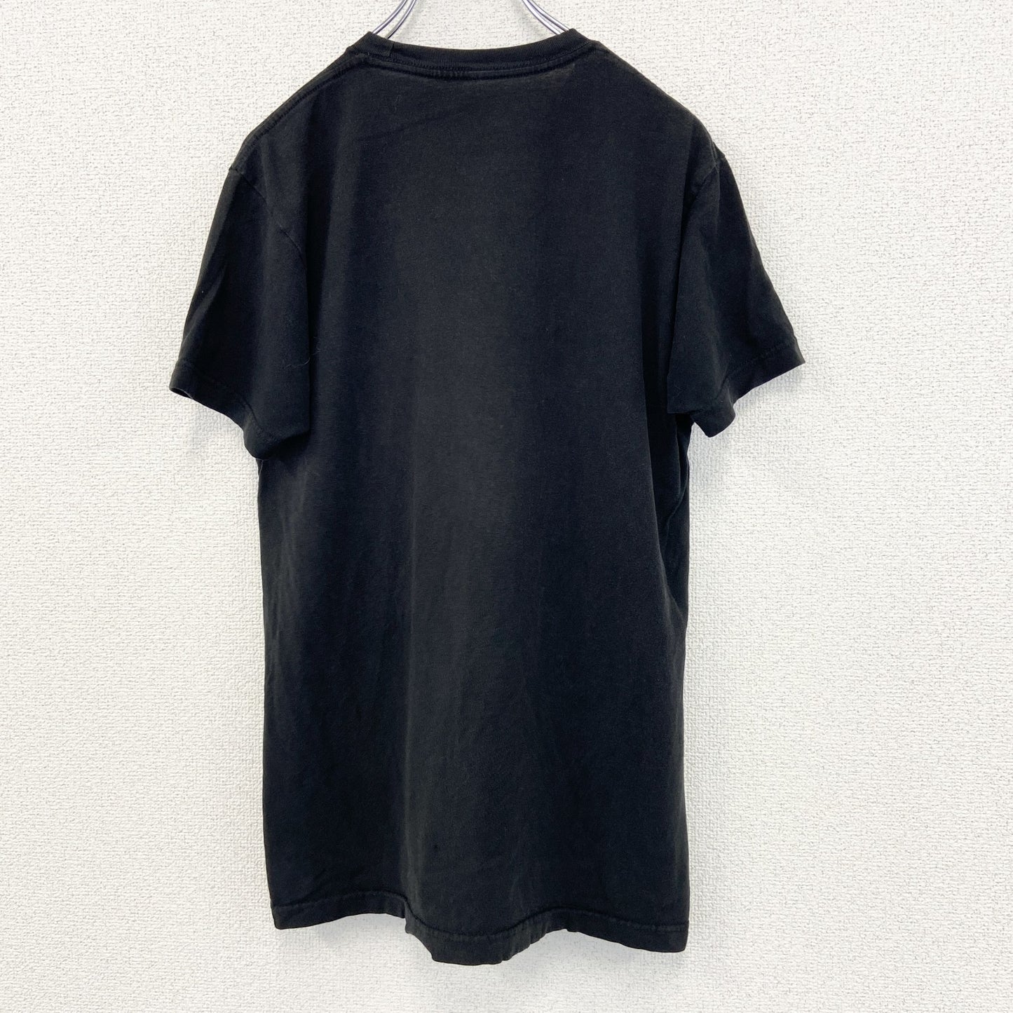 古着 used　NARUTO ナルト 　半袖オリジナルアニメプリントTシャツ　うちはサスケ　黒　カジュアル　クルーネック　Mサイズ