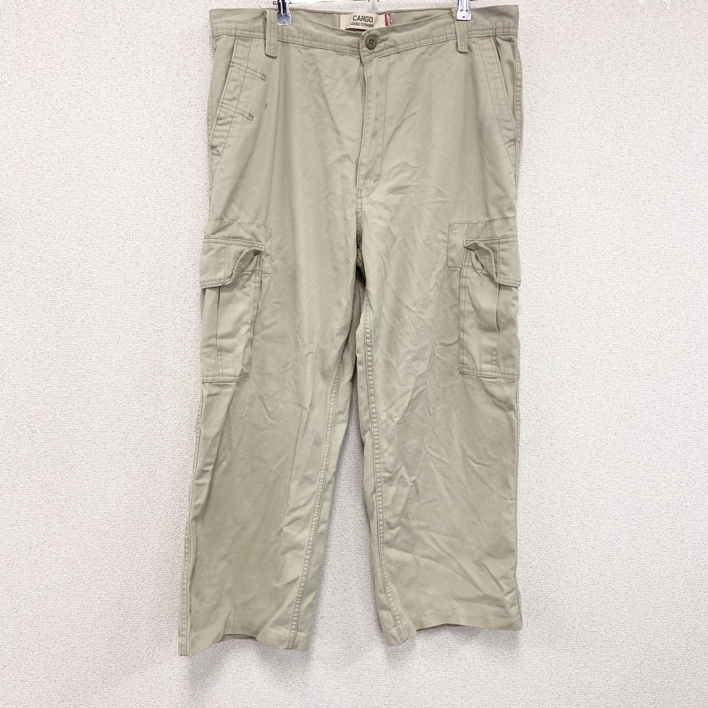 Levi's　リーバイス　LOOSE STRAIGHT 　カーゴパンツ　ベージュ　W36サイズ