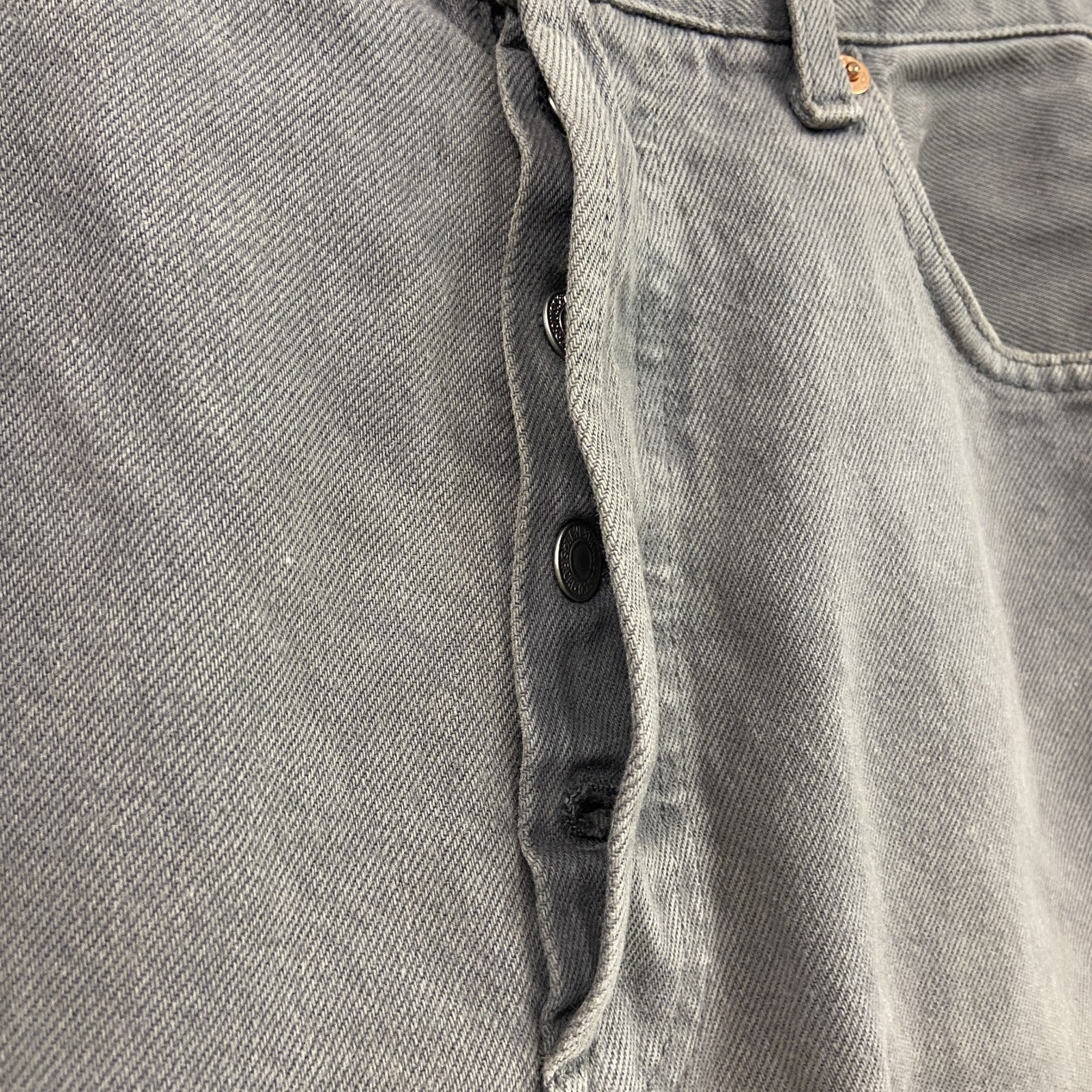Levi's　リーバイス　501　デニムパンツ/ジーンズ　ボタンフライ　灰色　グレー