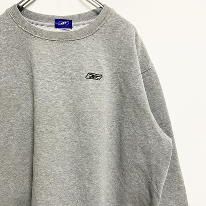 古着 used　Reebok リーボック　長袖ワンポイントロゴ刺繍スウェット　トレーナー　オーバーサイズ　グレー　XXLサイズ
