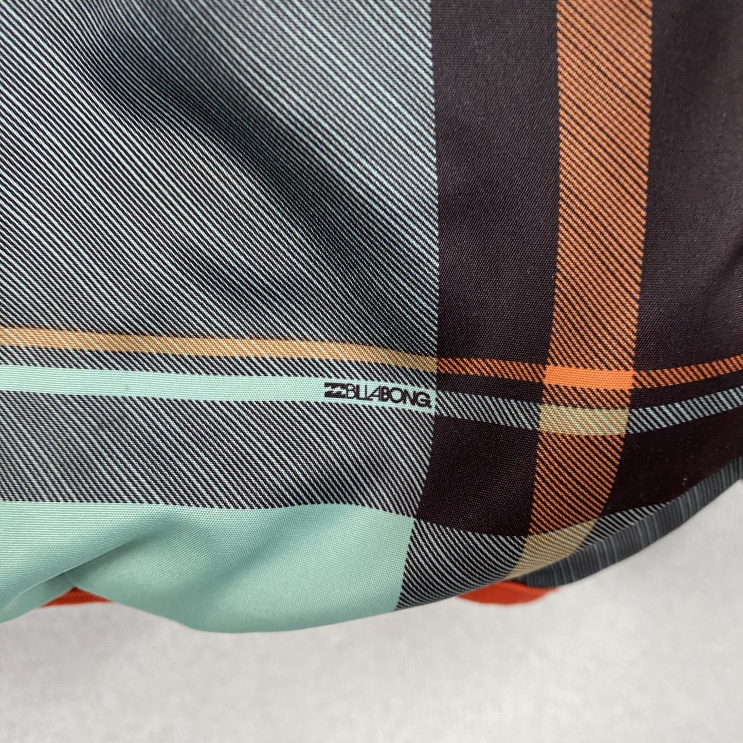 BILLABONG　ビラボン　フルジップナイロンジャケット　中綿入り　ハの字ポケット　リバーシブル　オレンジ　チェック柄