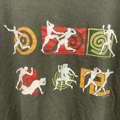 STRANGEA THE HELLENIC BRAND　半袖プリントTシャツ　スポーツ　カーキ　クルーネック　Mサイズ