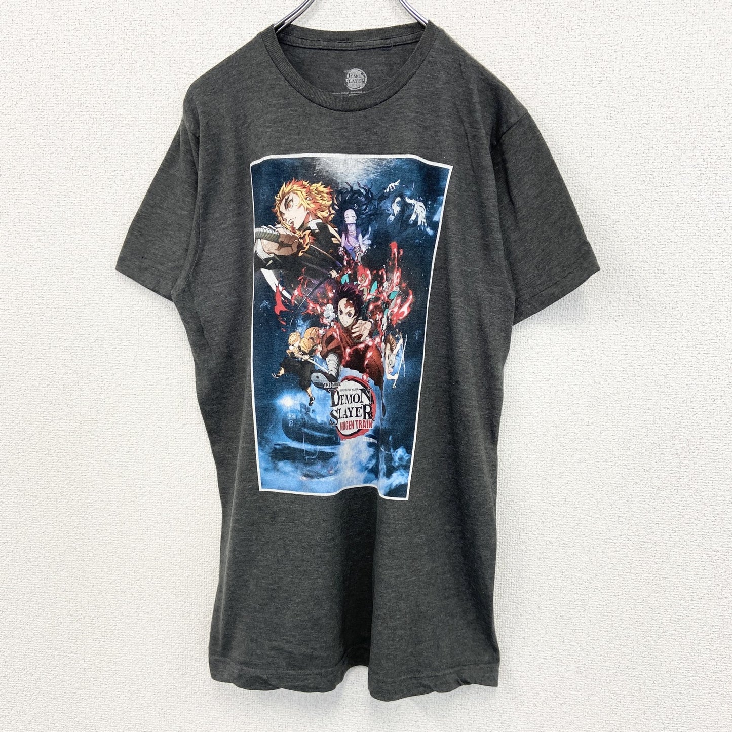 古着 used　DEMON SLAYER　半袖アニメプリントTシャツ　鬼滅の刃　カジュアル　グレー　クルーネック　Mサイズ