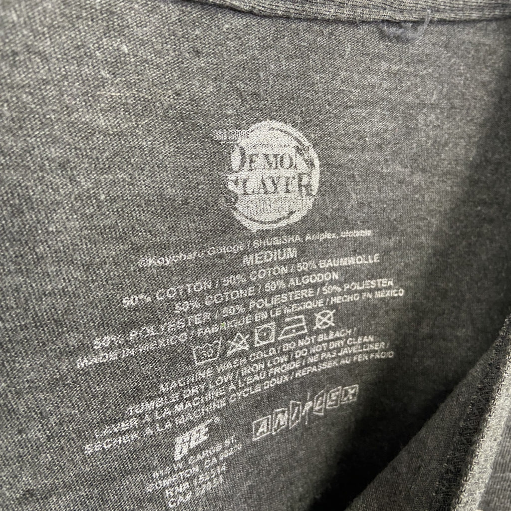 古着 used　DEMON SLAYER　半袖アニメプリントTシャツ　鬼滅の刃　カジュアル　グレー　クルーネック　Mサイズ