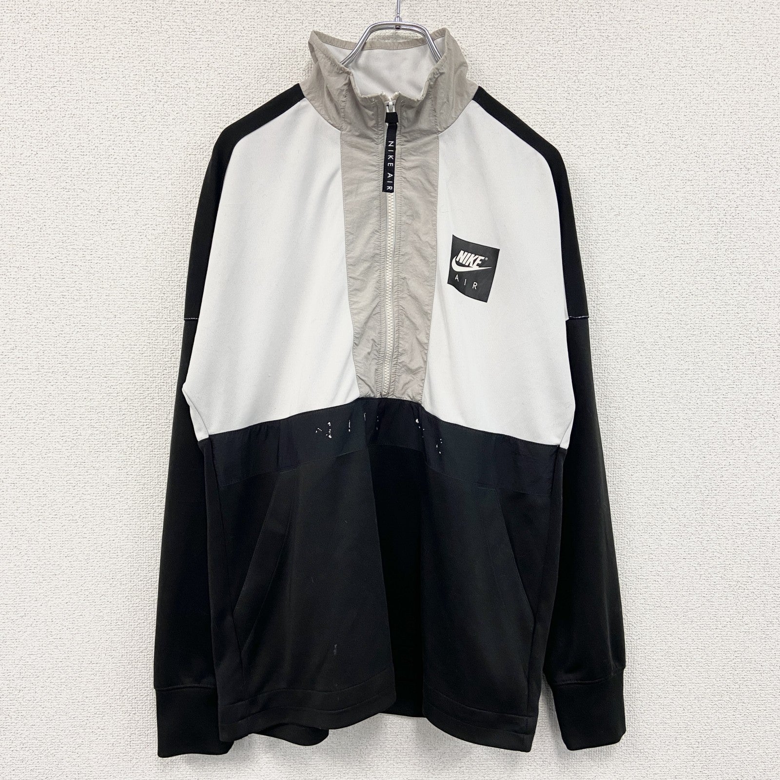 NIKE　ナイキ　トラックジャケット/ジャージ　ハーフジップ　黒　ブラック　白　ホワイト　Mサイズ