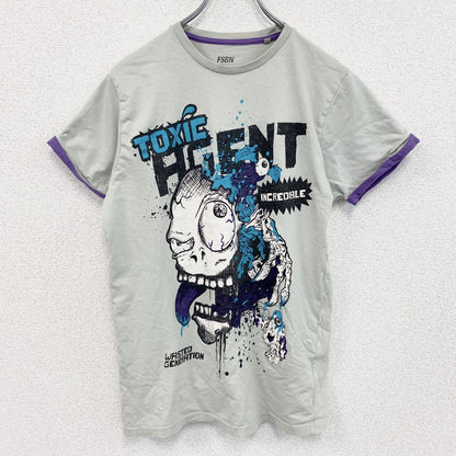 古着 used　半袖プリントTシャツ　モンスター　ゾンビ　灰色　紫　ライトグレー　パープル　クルーネック　レトロデザイン　Sサイズ
