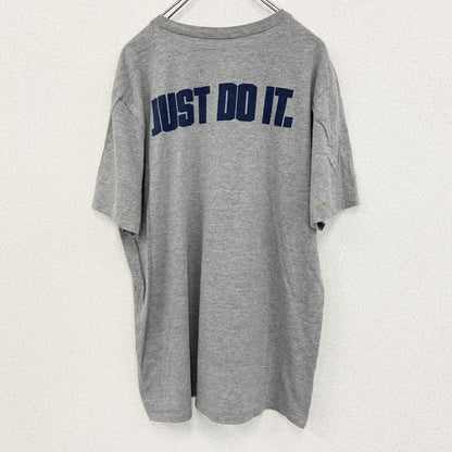 NIKE ナイキ　半袖プリントTシャツ　バスケットボール　スウッシュロゴ　グレー　クルーネック　XLサイズ