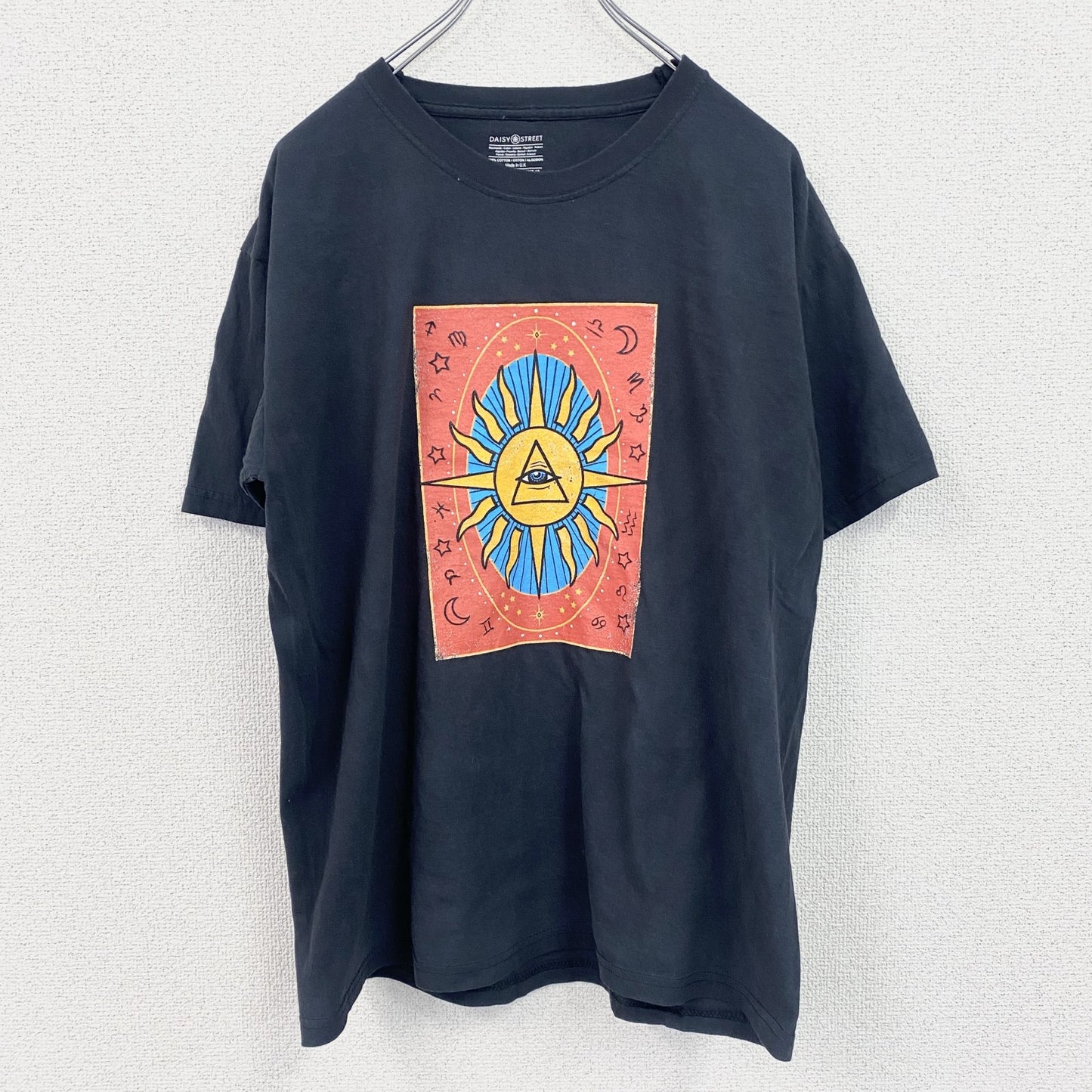 古着 used 　半袖プリントTシャツ　アート　太陽　マヤ文明　瞳　クルーネック　レトロデザイン　Sサイズ