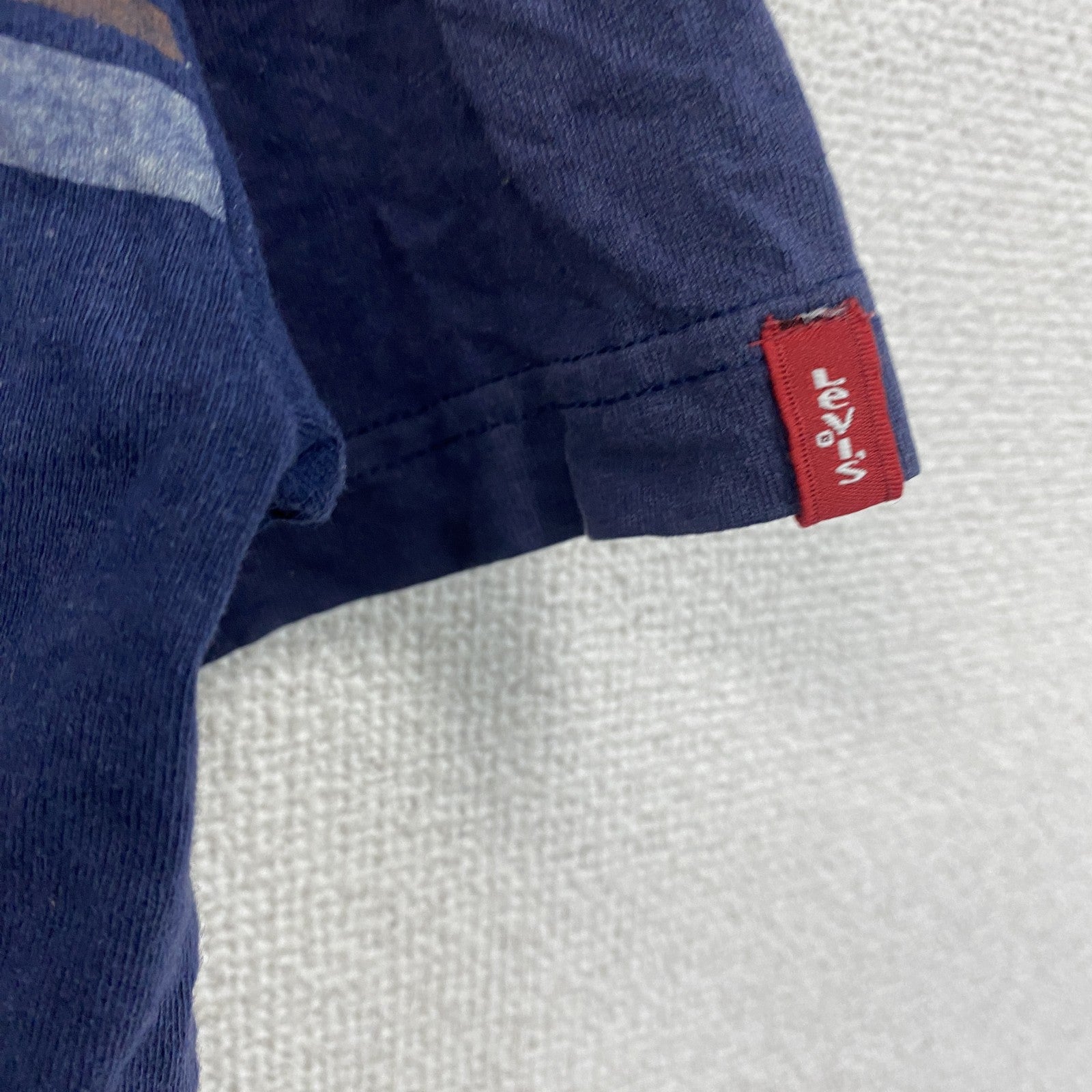 Levi’s　リーバイス　半袖プリントＴシャツ　紺　ネイビー　Lサイズ