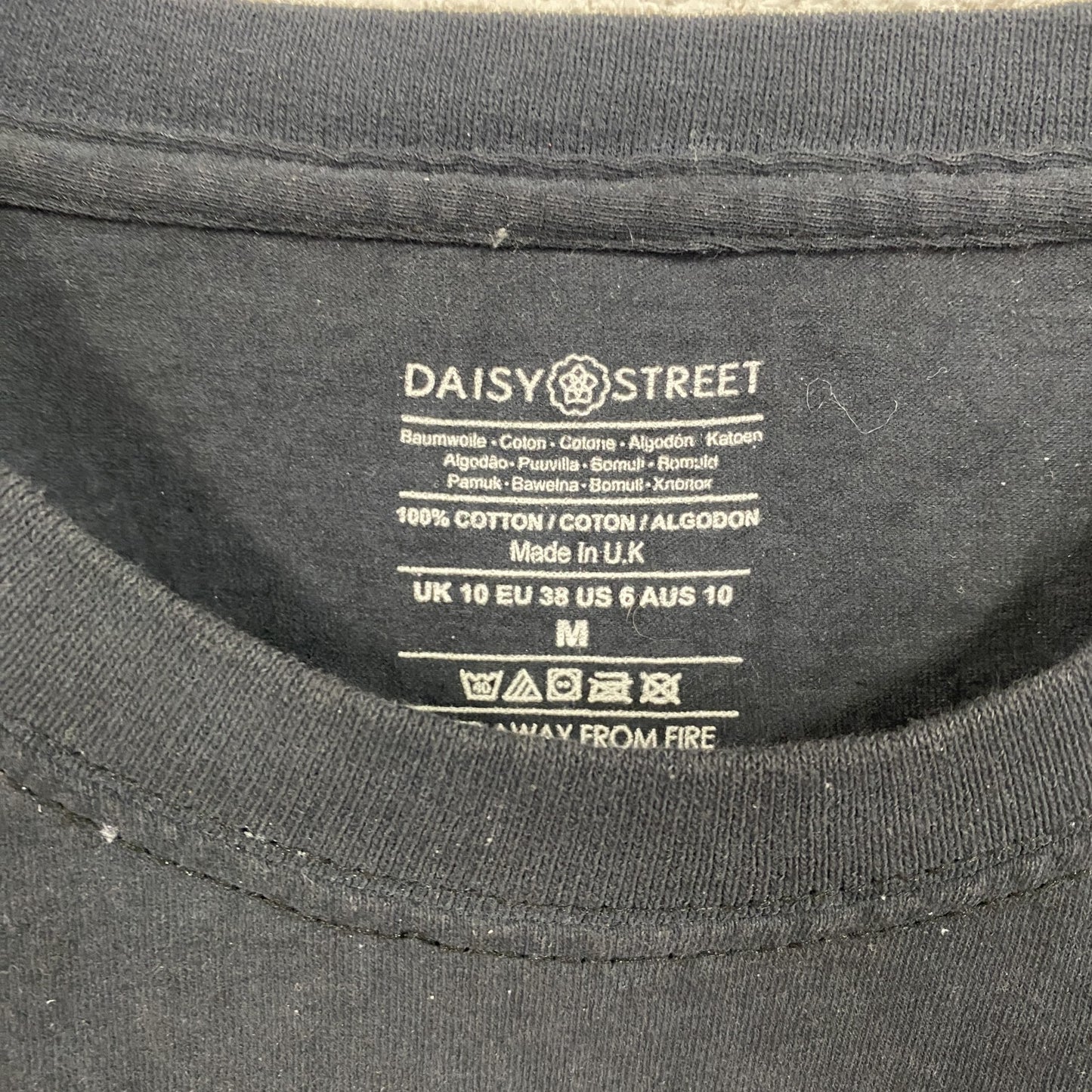 古着 used 　半袖プリントTシャツ　アート　太陽　マヤ文明　瞳　クルーネック　レトロデザイン　Sサイズ
