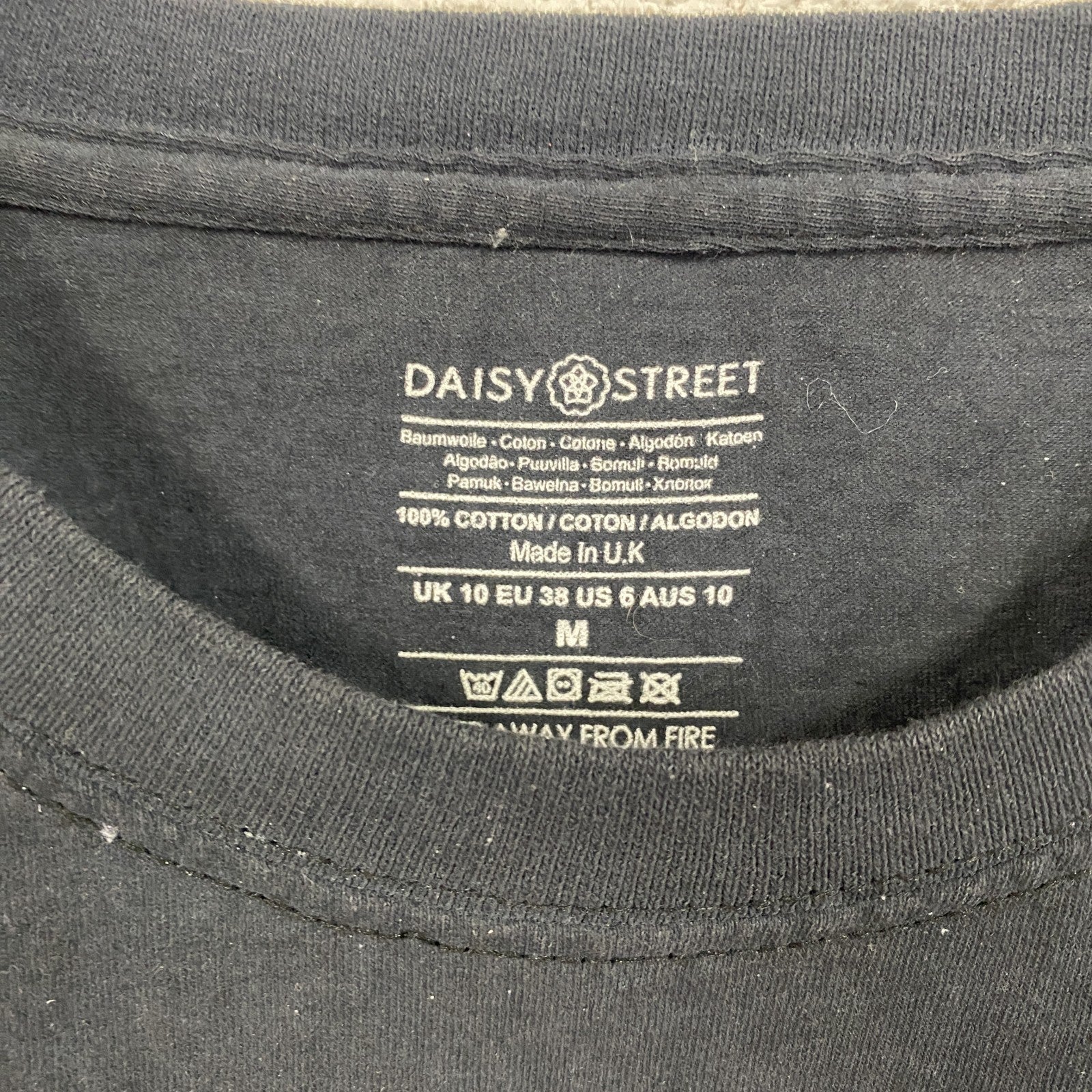 古着 used 　半袖プリントTシャツ　アート　太陽　マヤ文明　瞳　クルーネック　レトロデザイン　Sサイズ