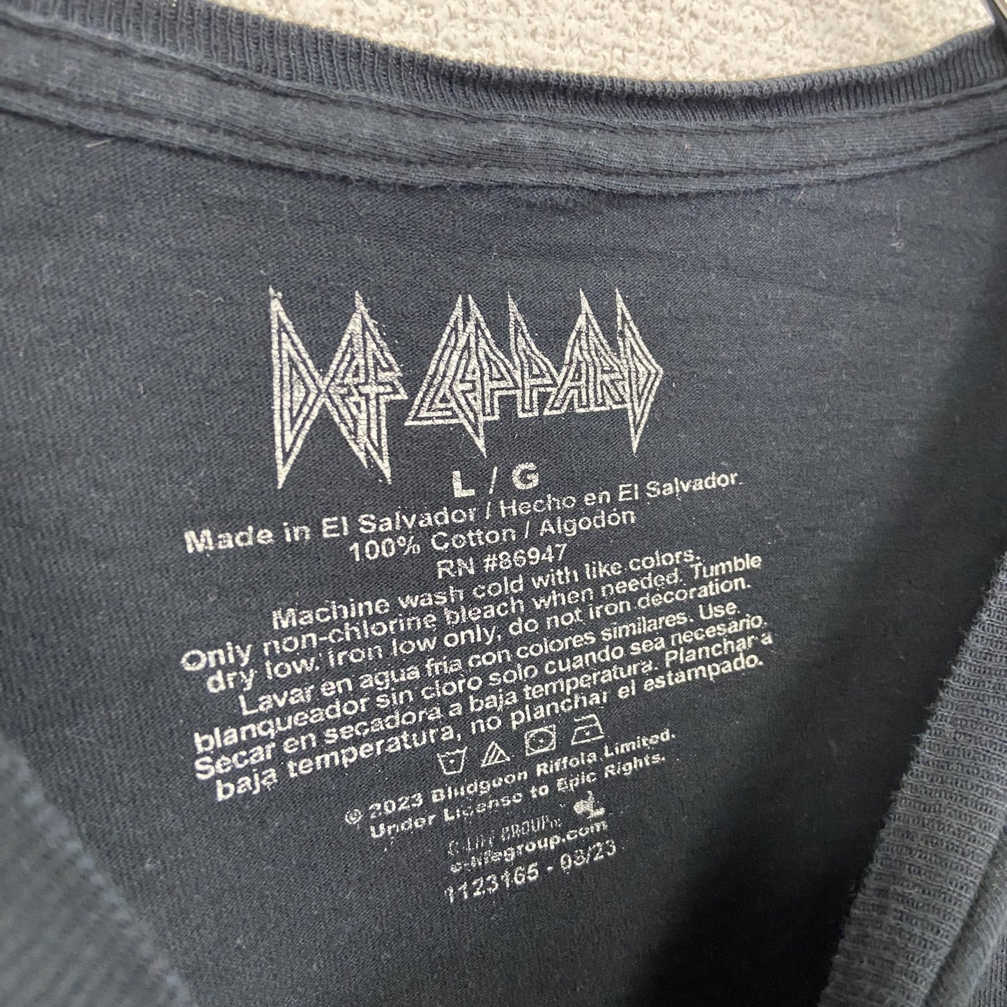 古着 used　DEF LEPPARD デフレパード　半袖バンドプリントTシャツ　カジュアル　ヒョウ　黒　クルーネック　Lサイズ