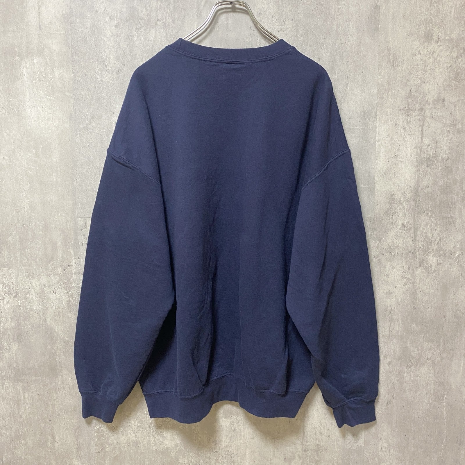古着 used　GILDAN ギルダン　長袖プリントスウェット　トレーナー　ネイビー　ビッグシルエット　オーバーサイズ　XLサイズ