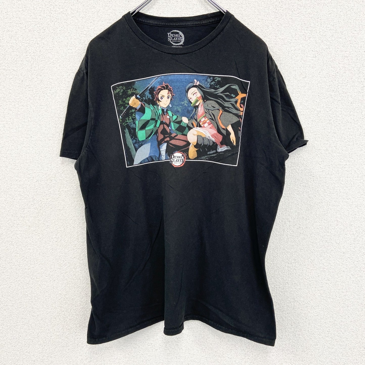 古着 used　DEMON SLAYER　半袖アニメプリントTシャツ　鬼滅の刃　黒　ブラック　クルーネック　レトロ　Lサイズ