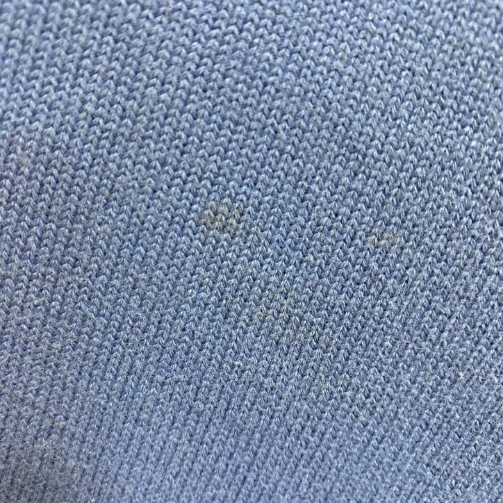 古着 used　TOMMYHILFIGER　トミーヒルフィガー　長袖Vネックワンポイント刺スウェット　トレーナー　水色　Lサイズ