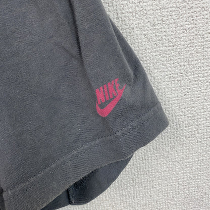 古着 used　ナイキ　NIKE　半袖プリントTシャツ　スニーカー　灰色　グレー　クルーネック　レトロデザイン　Sサイズ