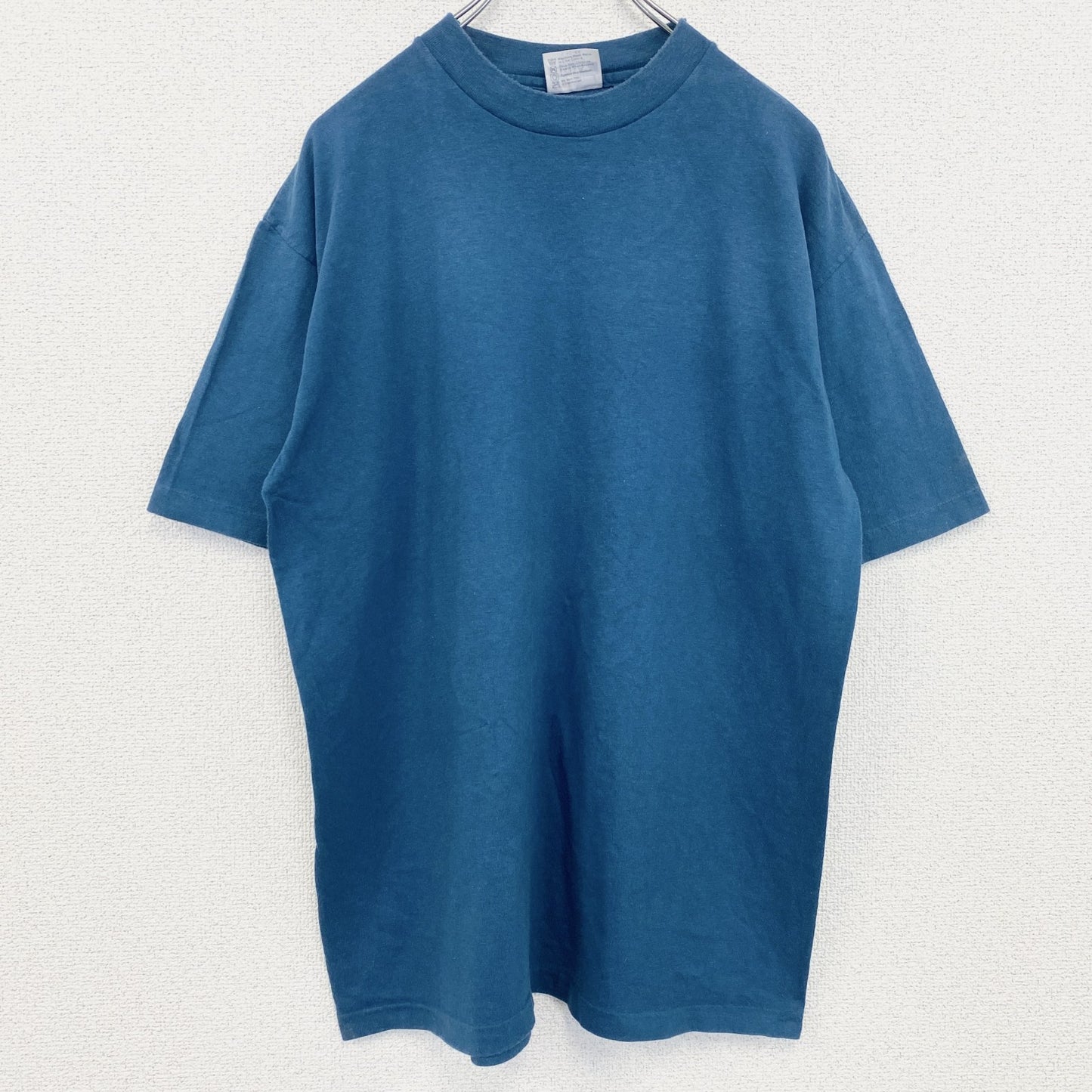 古着 used　半袖プリントTシャツ　レトロデザイン　クルーネック　シングルステッチ　90s　無地　シンプル　紺　Lサイズ