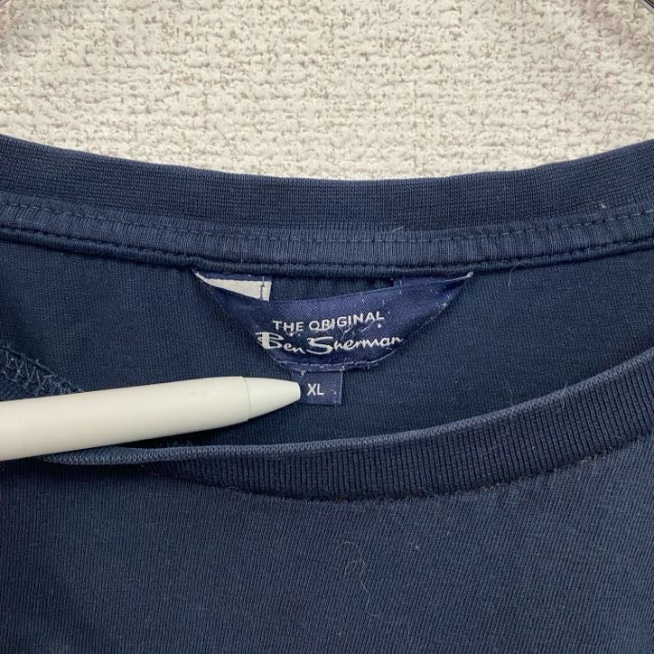 古着 used 　半袖プリントTシャツ　葉っぱ　リーフ　花　フラワー　紺　ネイビー　レトロデザイン　クルーネック　XLサイズ