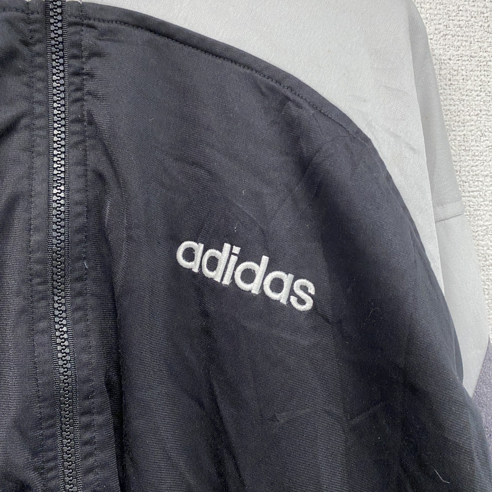 90s　adidas　アディダス　トラックジャケット/ジャージ　ヴィンテージ　黒　ブラック　Lサイズ