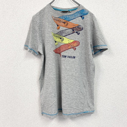 古着 used 　半袖プリントTシャツ　スケートボード　カラフル　灰色　グレー　水色　ライトブルー　レトロデザイン　クルーネック