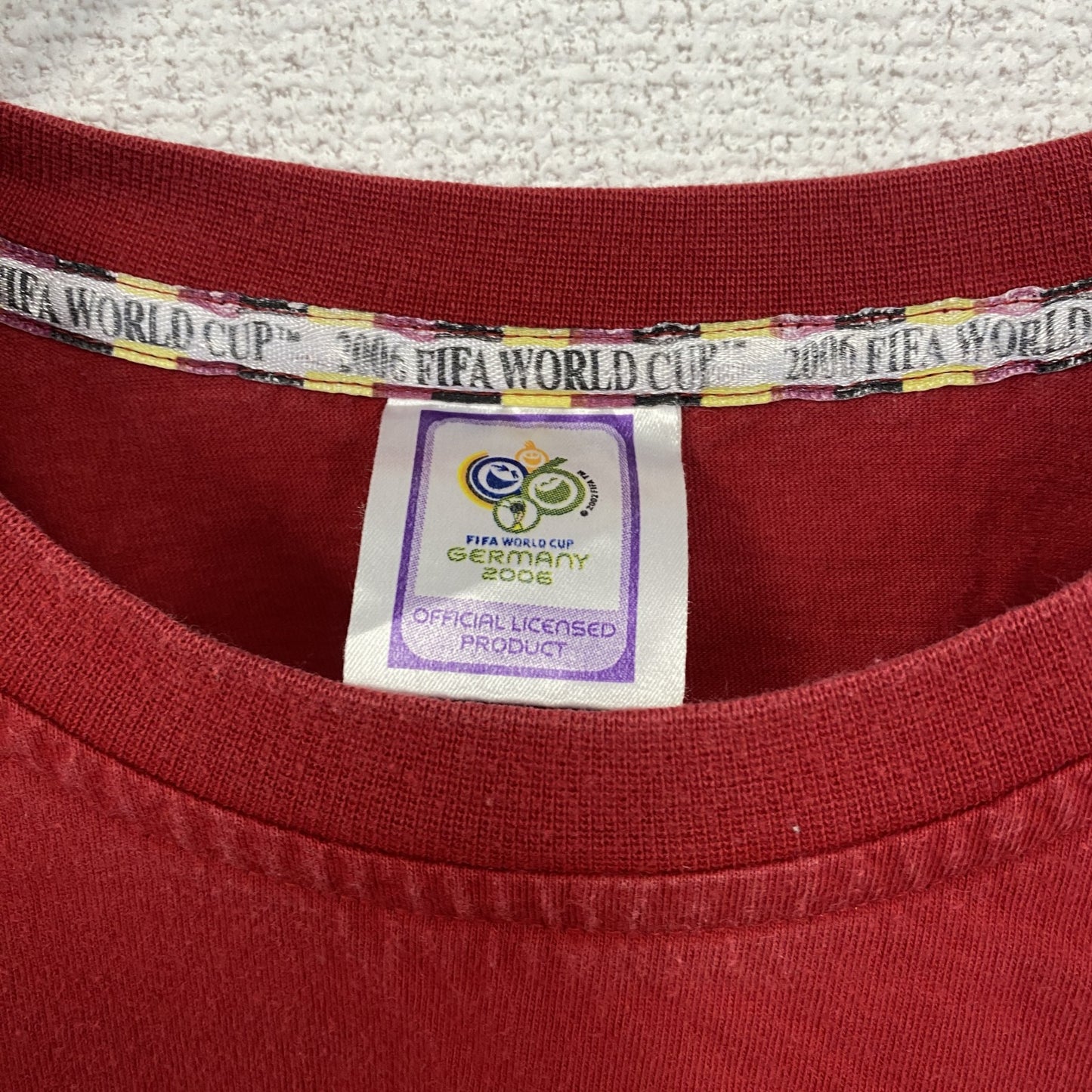 古着 used　GERMANY　半袖プリントTシャツ　BERLIN　FIFA　カジュアルデザイン　赤　クルーネック　Mサイズ