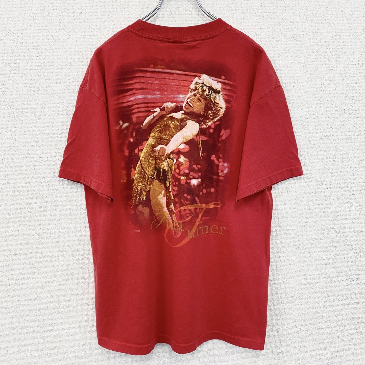古着 used　GIANT ジャイアント　半袖アーティストプリントTシャツ　カジュアルデザイン　赤　クルーネック　Lサイズ