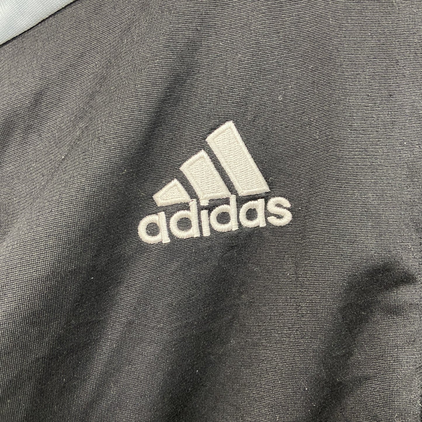 adidas　アディダス　トラックジャケット/ジャージ　パフォーマンスロゴ　黒　ブラック　Sサイズ