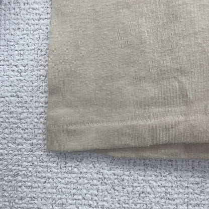 古着 used　半袖バックプリントTシャツ　シングルステッチ　レトロ　クルーネック　ヴィンテージ　90s　ベージュ　Lサイズ