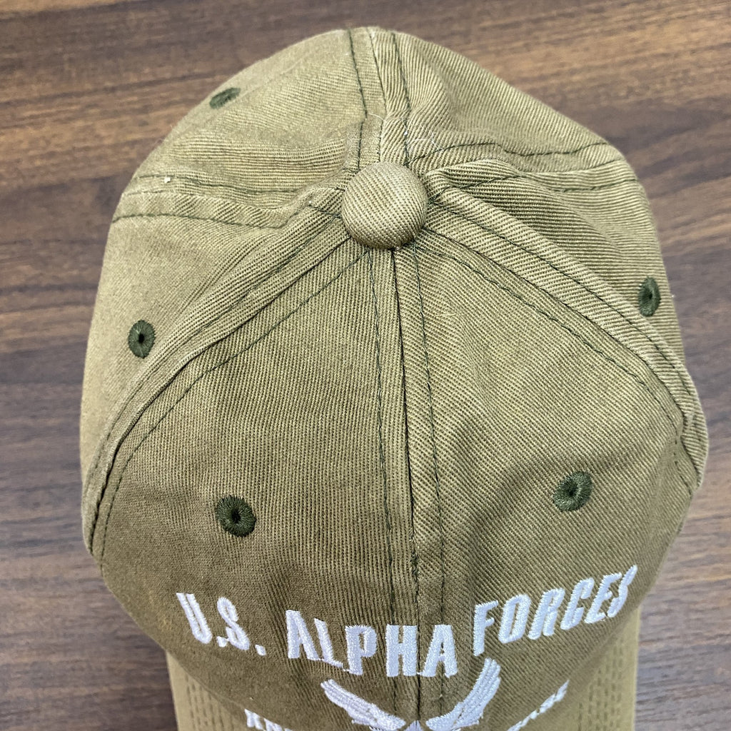 ALPHA INDUSTRIES　アルファインダストリーズ　キャップ　アーチプリント　4連プリント　刺繍ロゴ　ベージュ　57～59サイズ