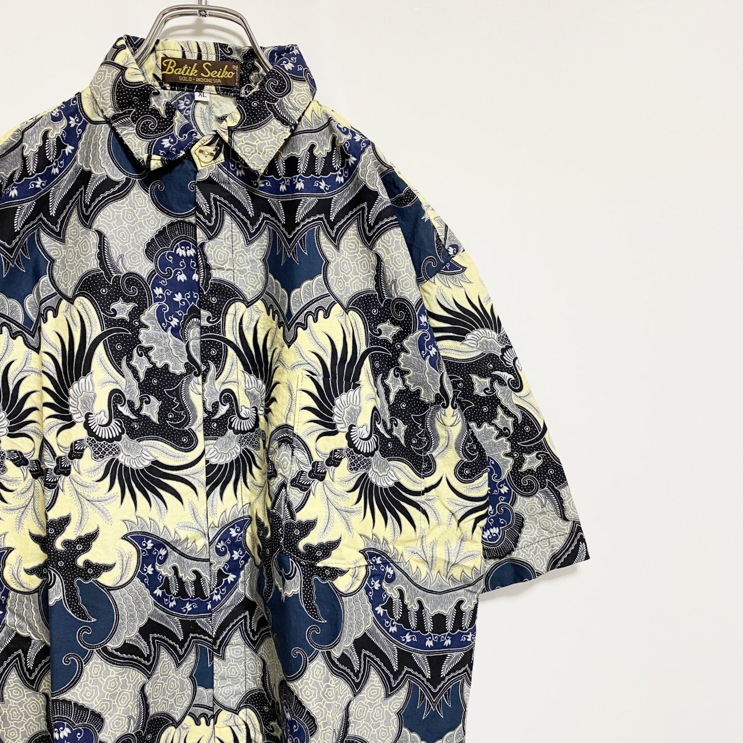 古着 used　BatikSeiko　半袖総柄シャツ　ネイビー　アロハ柄　レトロデザイン　ビッグシルエット　XLサイズ