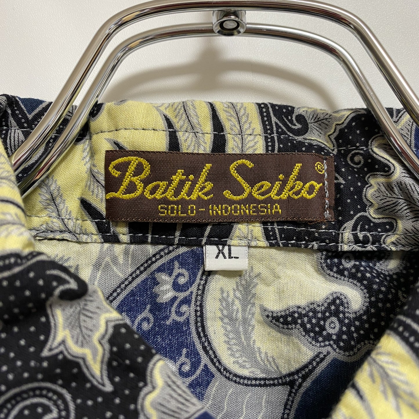 古着 used　BatikSeiko　半袖総柄シャツ　ネイビー　アロハ柄　レトロデザイン　ビッグシルエット　XLサイズ