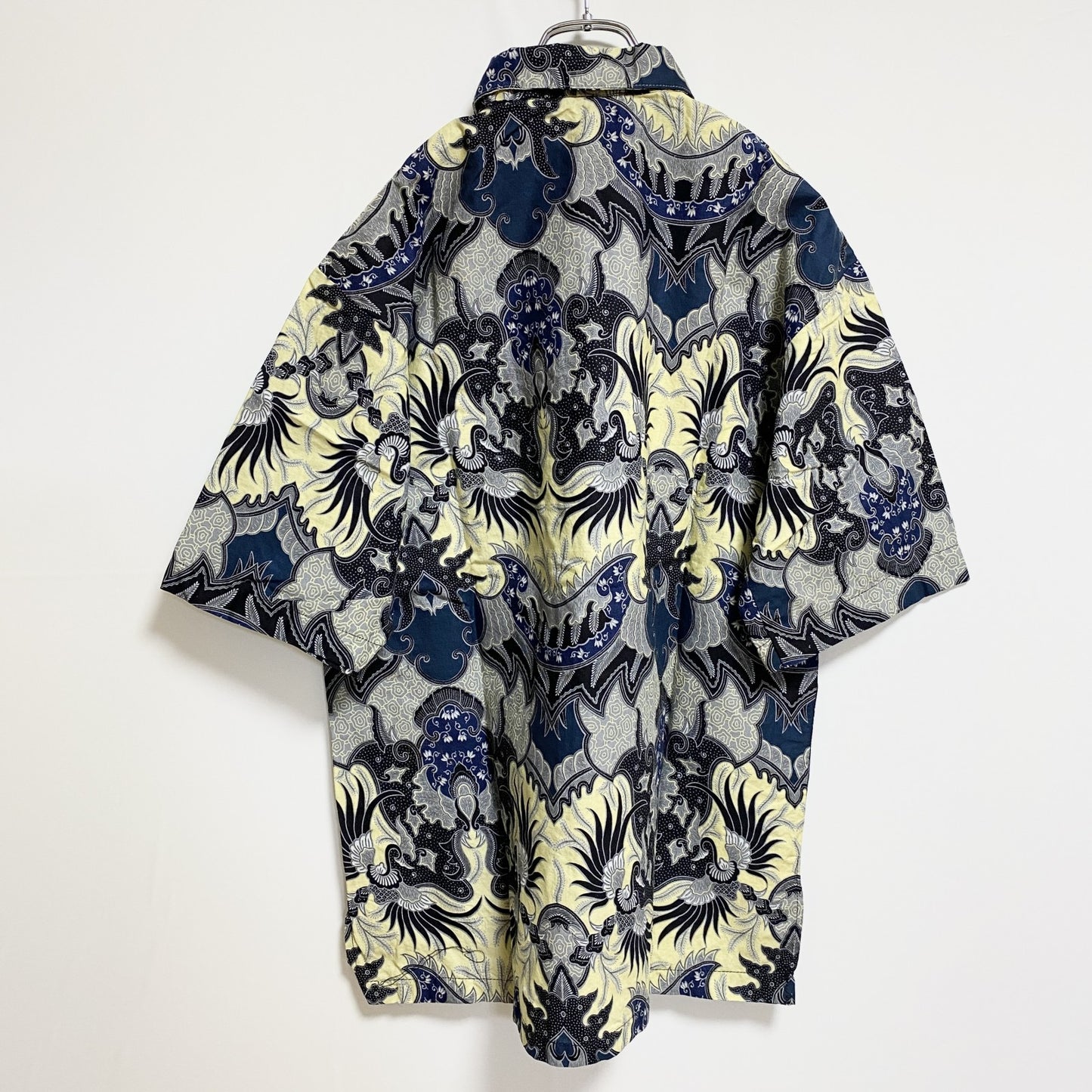 古着 used　BatikSeiko　半袖総柄シャツ　ネイビー　アロハ柄　レトロデザイン　ビッグシルエット　XLサイズ