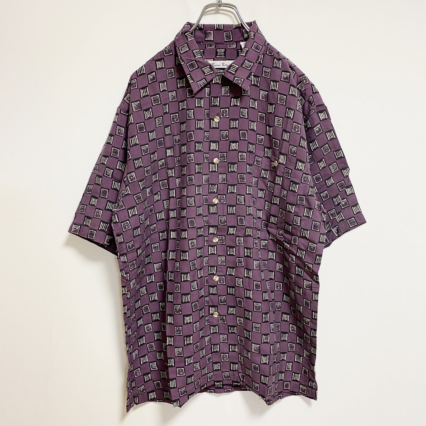 古着 used　半袖総柄シャツ　シルク100％　紫　パープル　アロハ　レトロデザイン　胸ポケット　個性的　Mサイズ