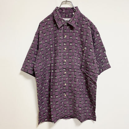 古着 used　半袖総柄シャツ　シルク100％　紫　パープル　アロハ　レトロデザイン　胸ポケット　個性的　Mサイズ