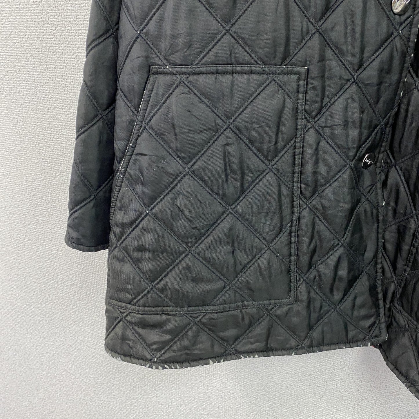 Salvatore Ferragamo　サルヴァトーレフェラガモ　キルティングジャケット　中綿入り　黒　ブラック　Mサイズ