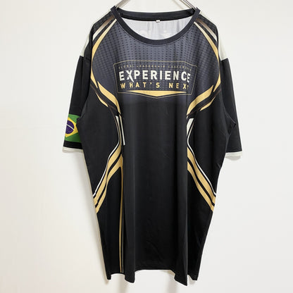 古着 used　半袖サッカーゲームシャツ　ユニフォーム　ブラジル　黒　ブラック　金　春夏服　ビッグシルエット　2XLサイズ
