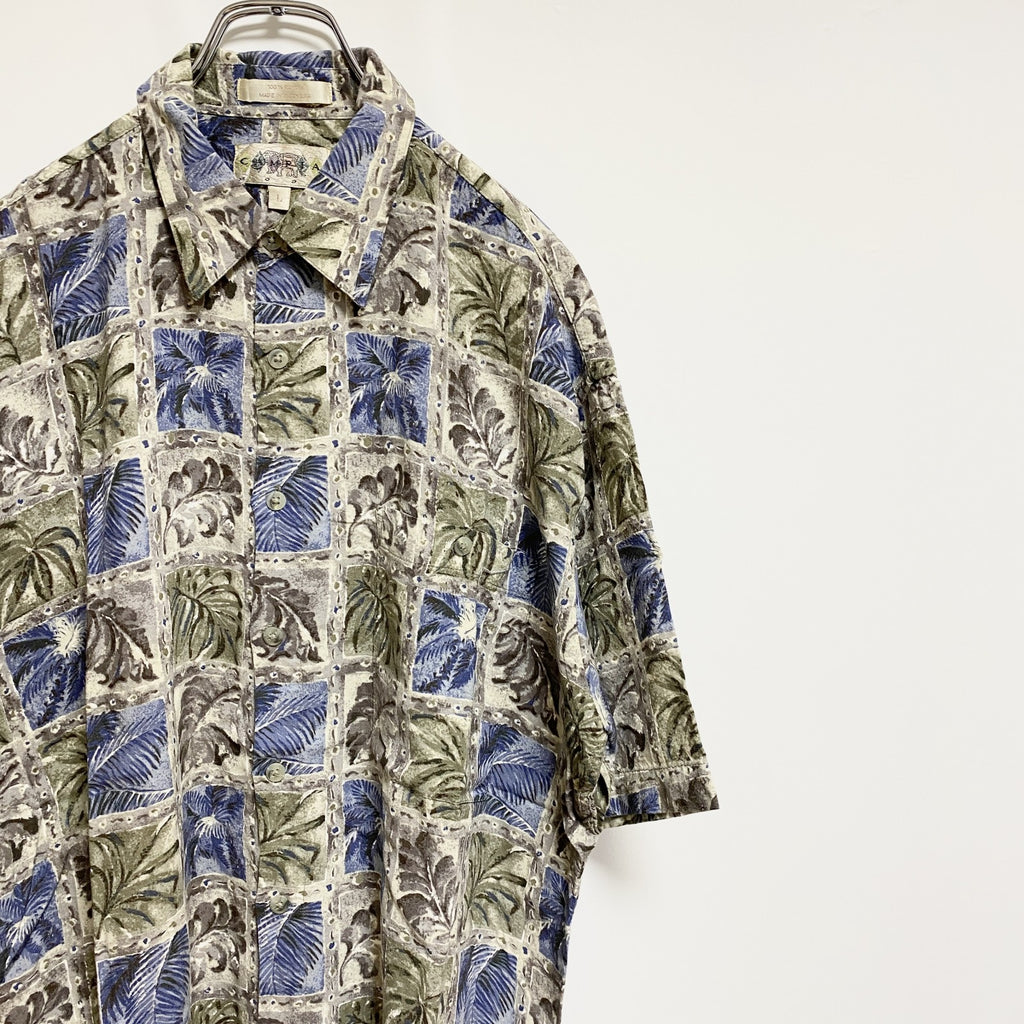 古着 used　CAMPIA　半袖総柄シャツ　レーヨンシャツ　アロハ柄　マルチカラー　レトロデザイン　個性的　　Lサイズ