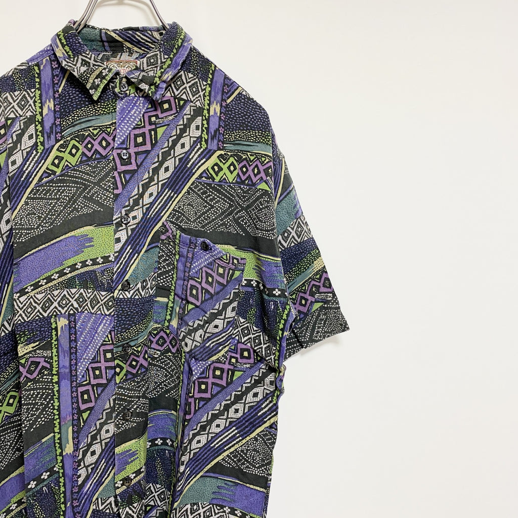 古着 used　REACTOR　半袖総柄シャツ　レーヨンシャツ　マルチカラー　幾何学模様　レトロデザイン　個性的　Lサイズ