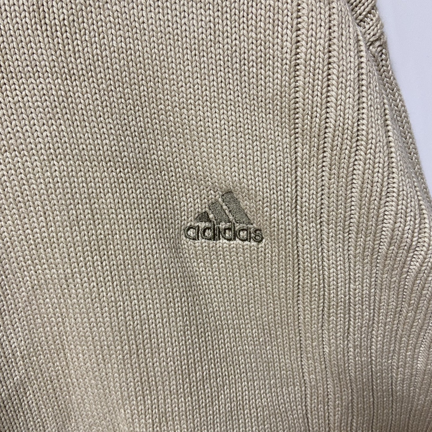 古着 used　adidas アディダス　長袖ワンポイントロゴ刺繍ニット　セーター　厚手　ビックシルエット　XLサイズ