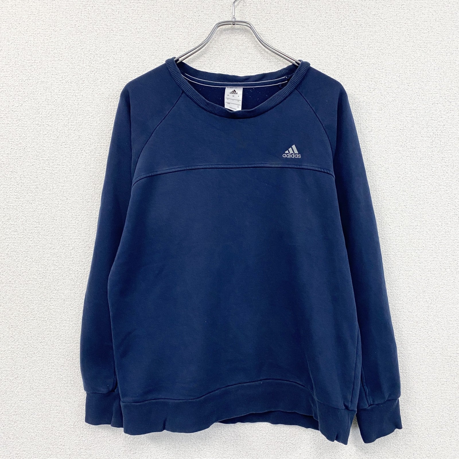 adidas　アディダス　スウェット/トレーナー　ラグランスリーブ　パフォーマンスロゴ　紺　ネイビー　Oサイズ