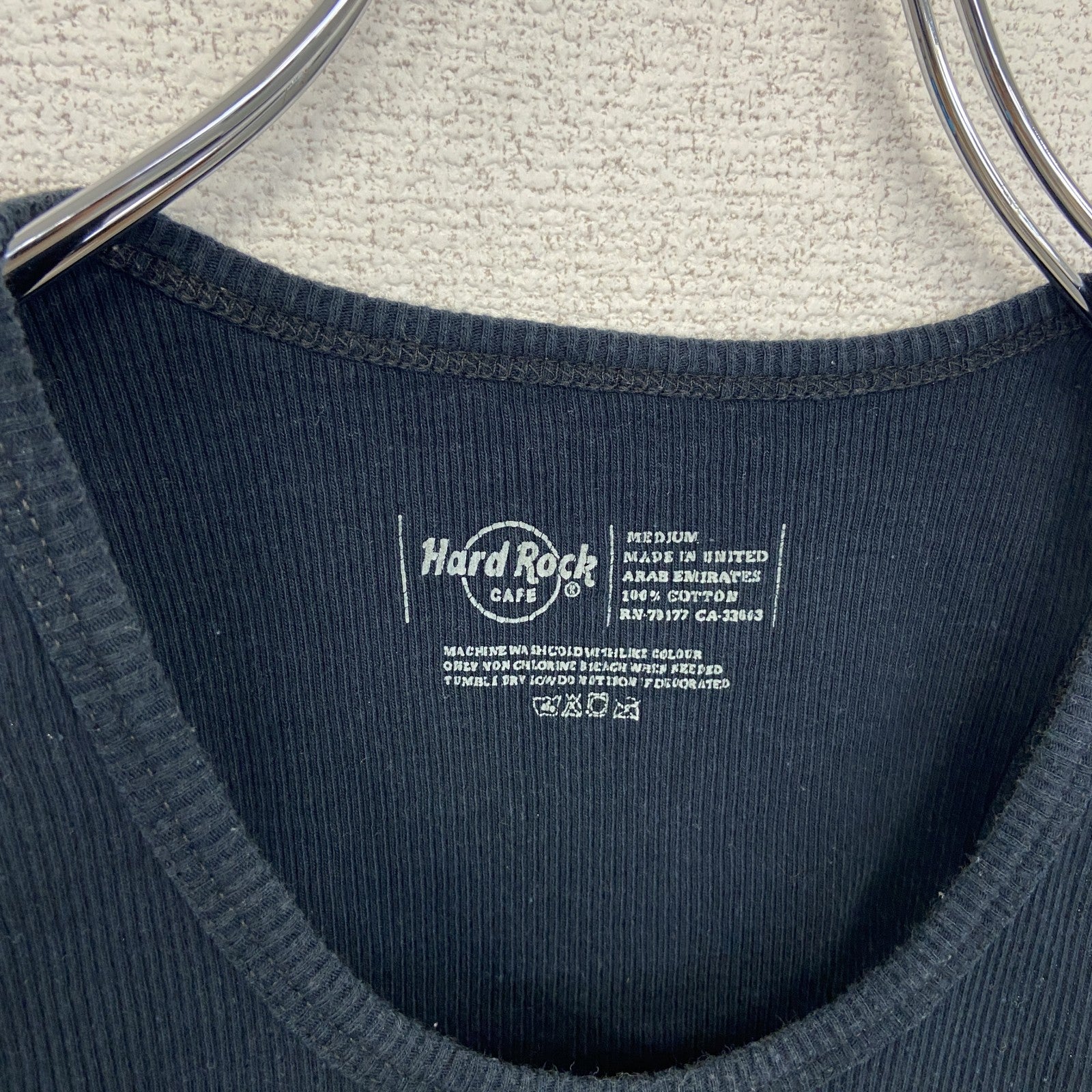 古着 used　半袖音楽タンクトップシャツ　ノースリーブ　ハードロックカフェ　100%コットン　黒　ブラック　Mサイズ